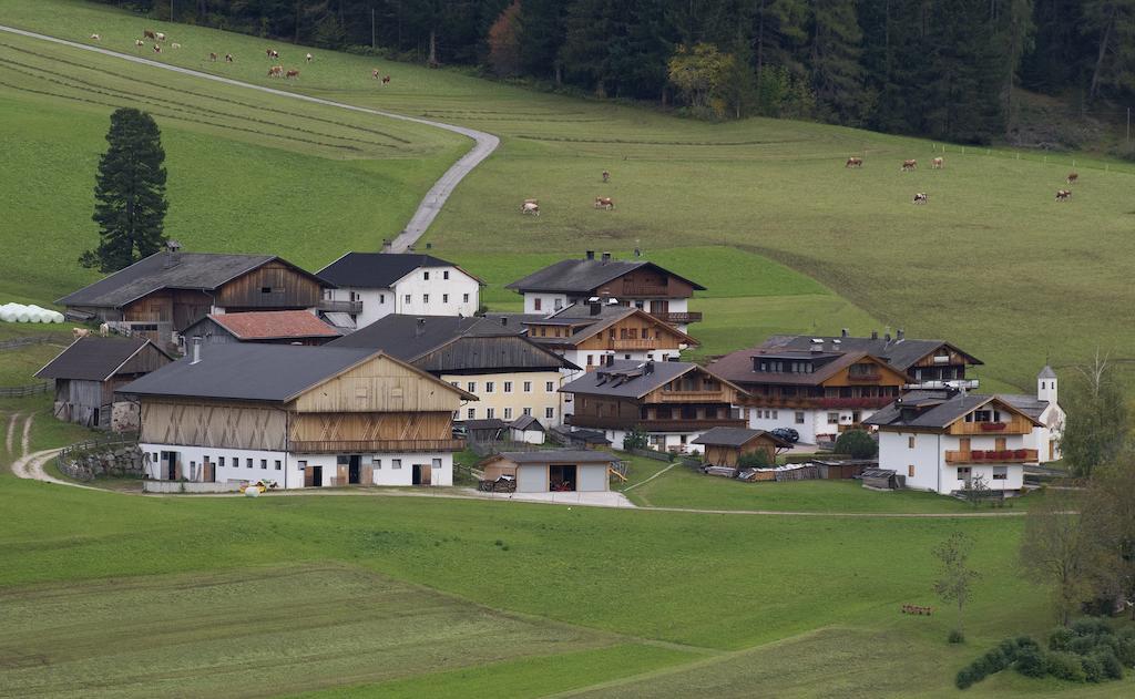 Appartments Jagerhof Braies  Exterior foto